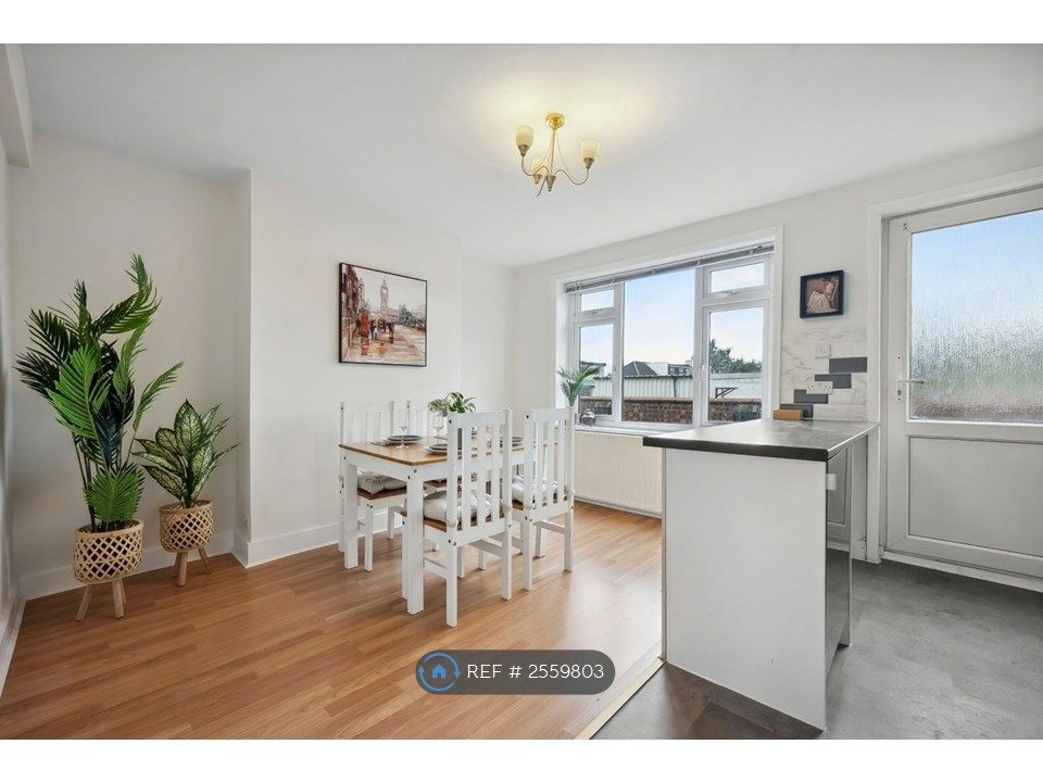 Property photo 1 of 30