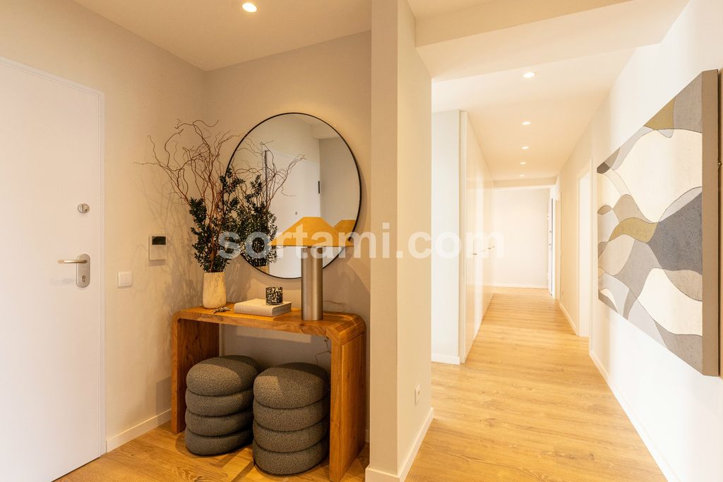 Property photo 2 of 40