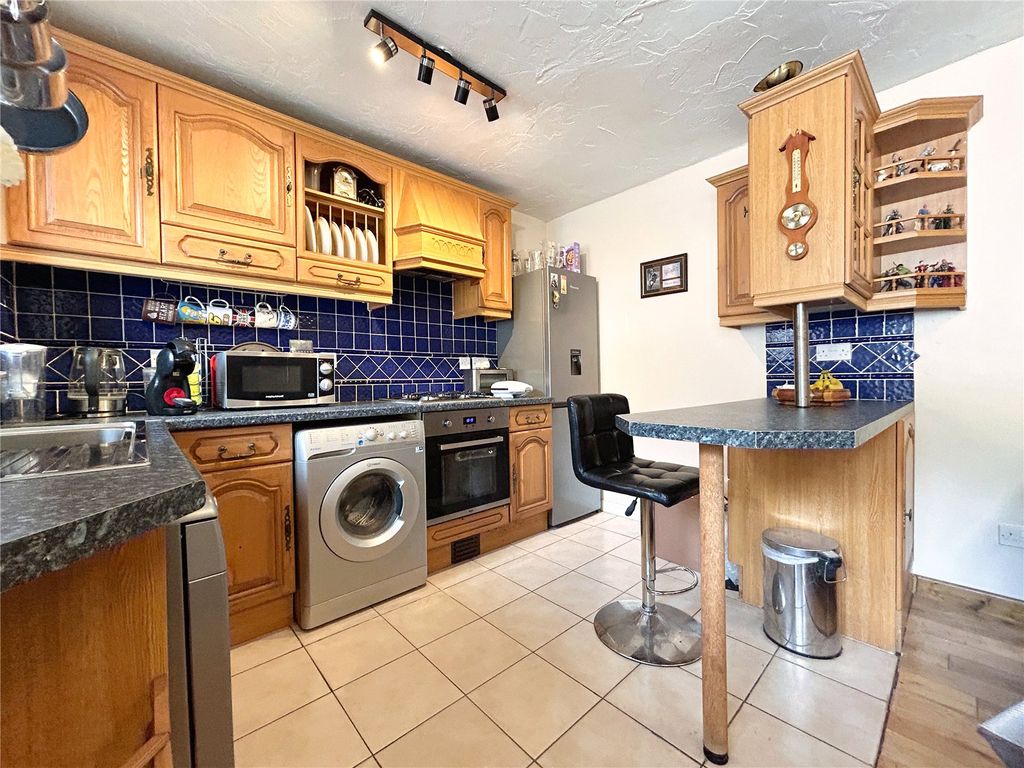 Property photo 3 of 12 Picture No. 09