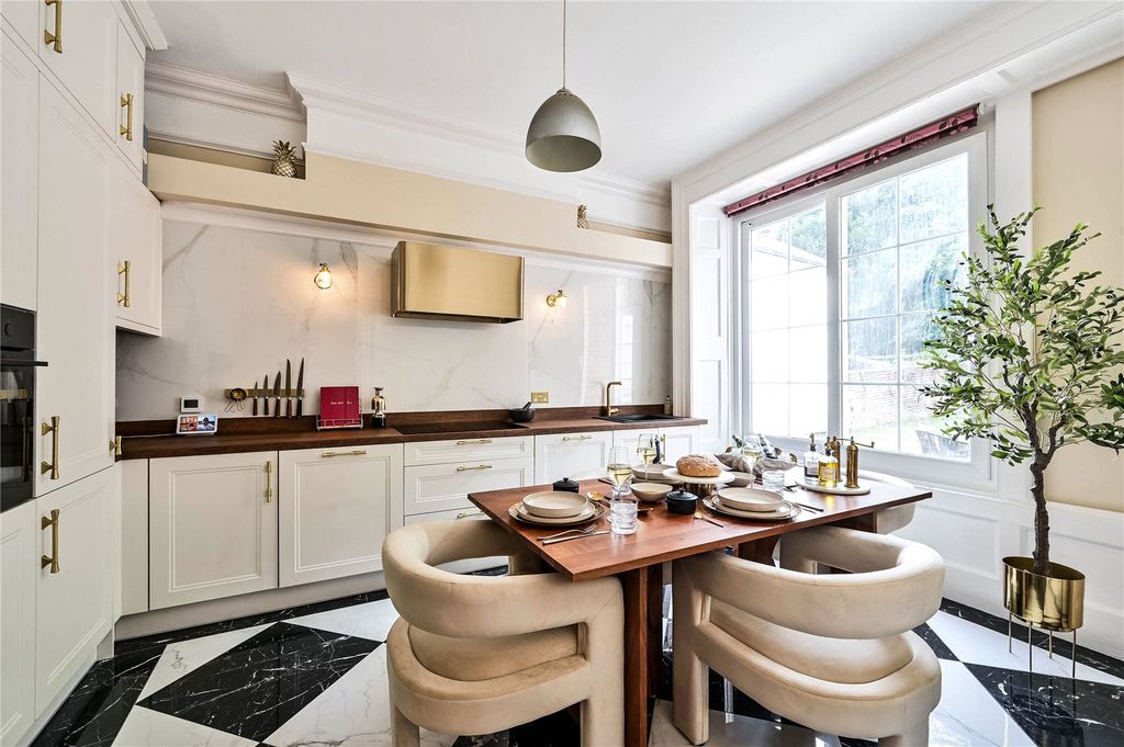 Property photo 2 of 18 Picture No. 06