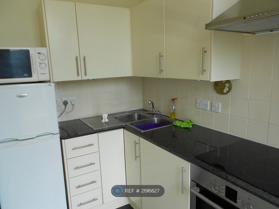Property photo 3 of 4