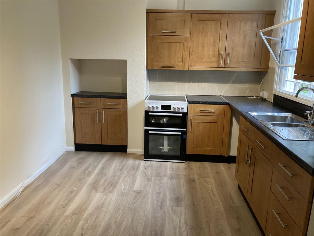Property photo 3 of 12 Img_8421.Jpg