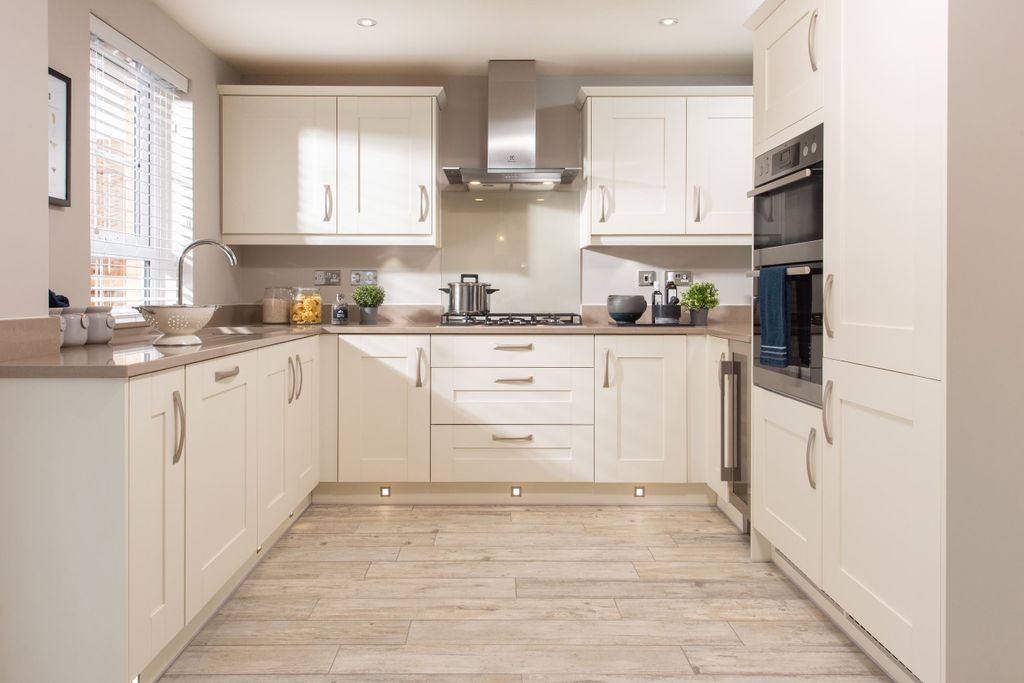 Property photo 2 of 10 The Glassworks Internal Kitchen