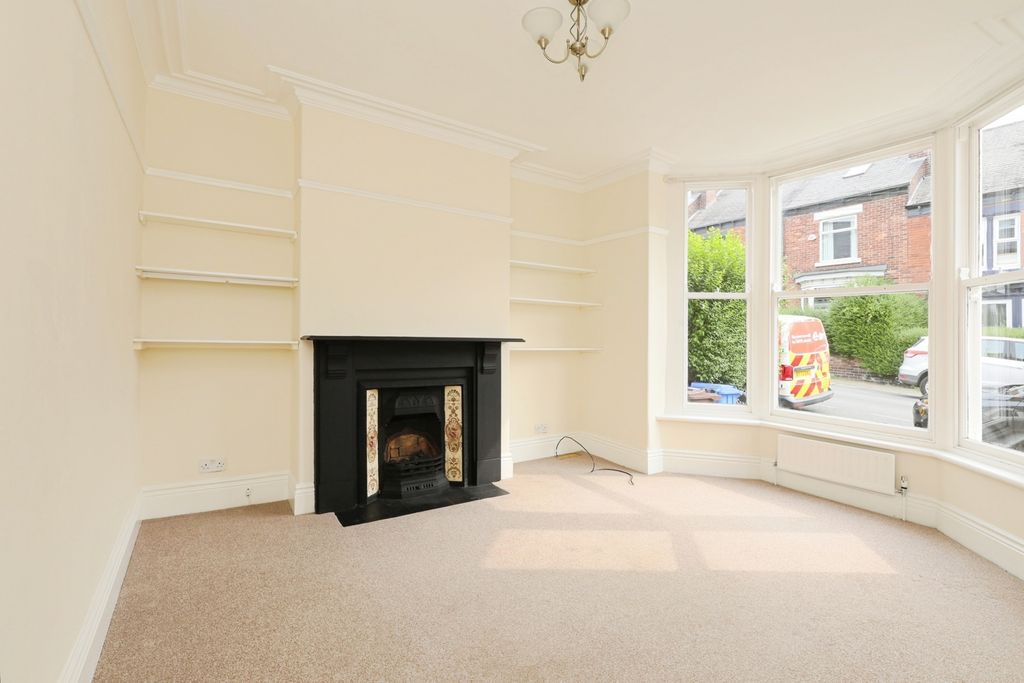 Property photo 3 of 17 Photo
