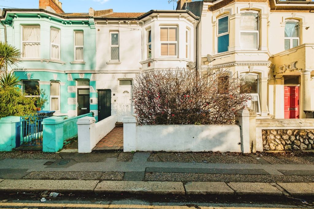 Property photo 1 of 19