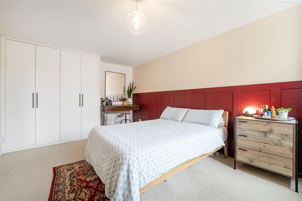 Property photo 3 of 8 Helliwell & Co