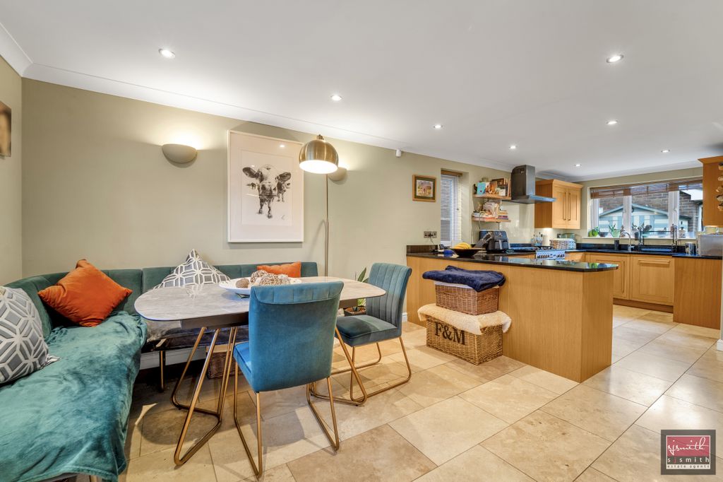 Property photo 2 of 20 Dsc07419