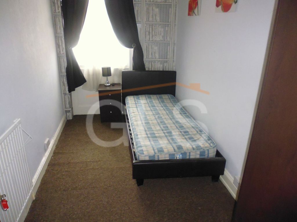 Property photo 2 of 5 Room2.Jpg