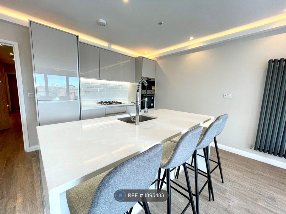 Property photo 1 of 14 Breakfast Bar