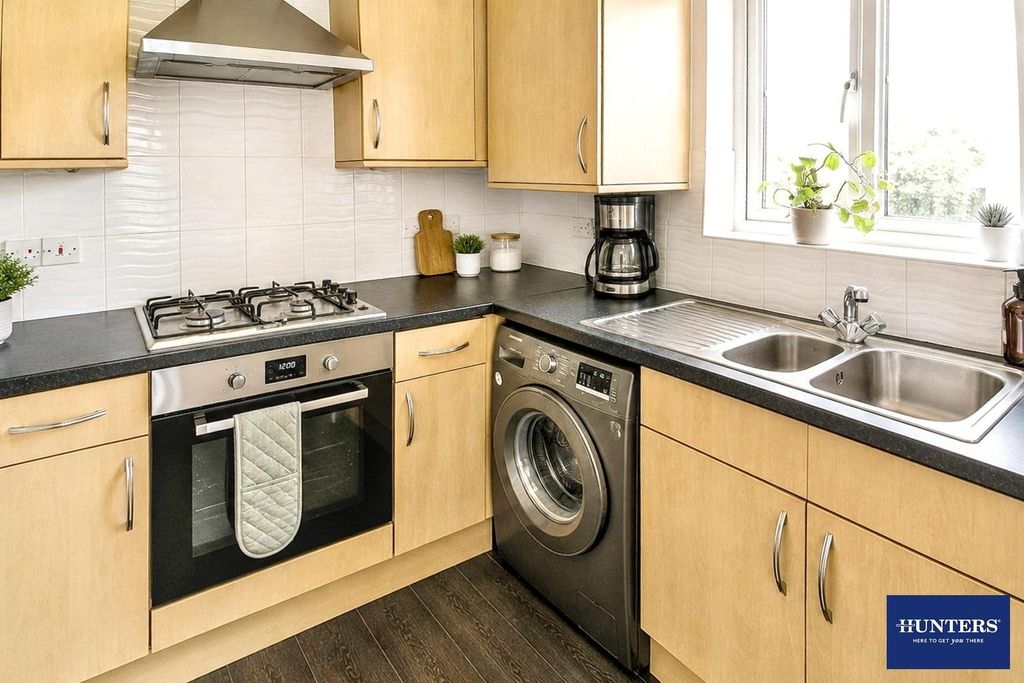 Property photo 3 of 11 Image 6.Jpg