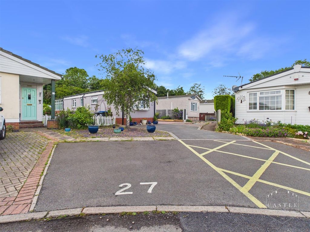 Property photo 3 of 17 Outside - Parking