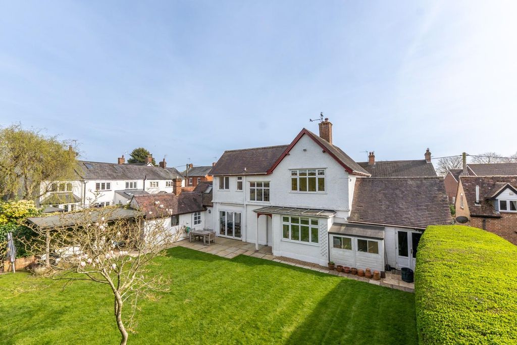 Property photo 1 of 31