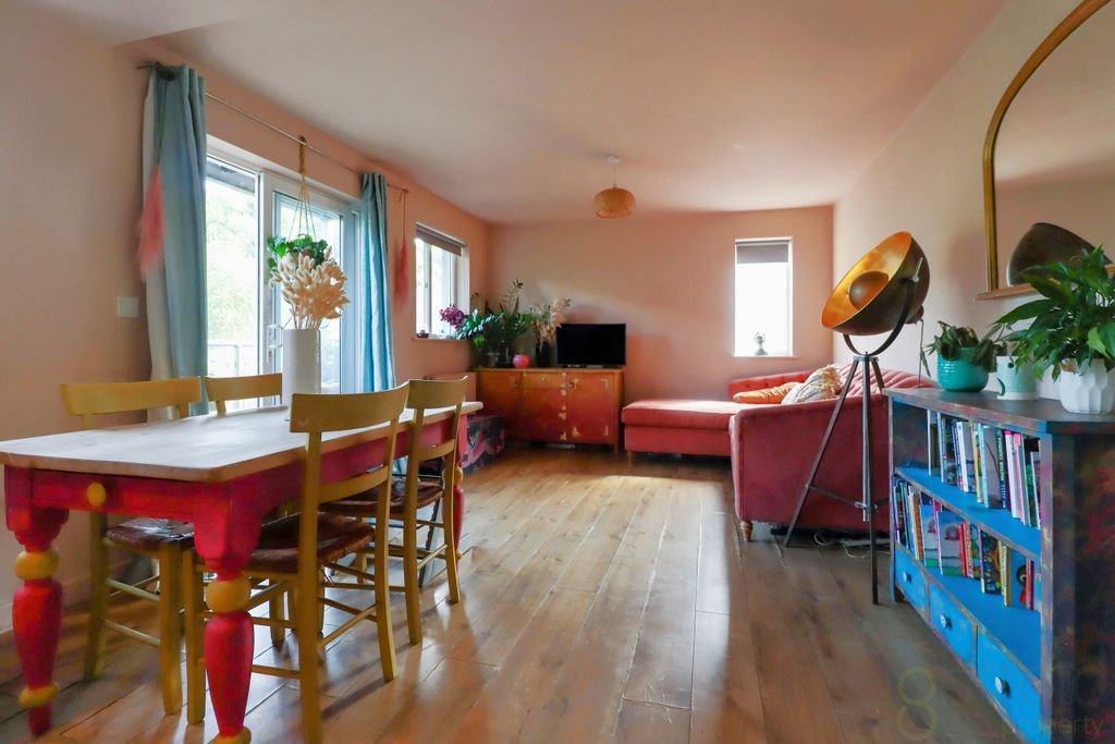 Property photo 1 of 22 Kitchen/Living Room