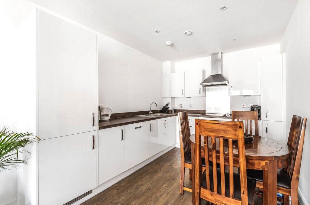 Property photo 2 of 11 Picture No. 03