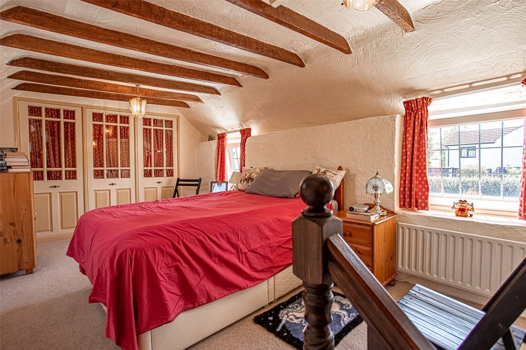 Property photo 2 of 13 Picture No. 05