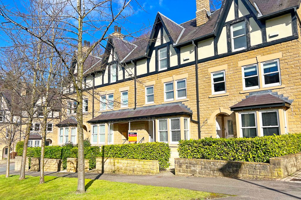 Property photo 1 of 25