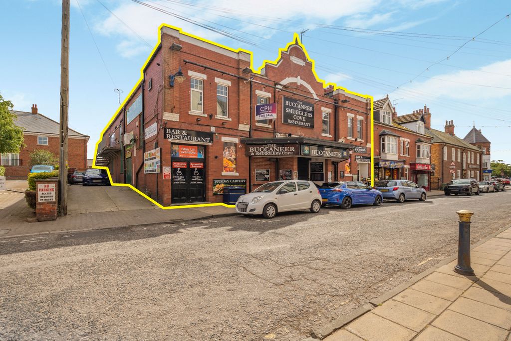 Property photo 1 of 29 The Buccaneer, 8-12 Union Street, Filey, Yo14 9Dz