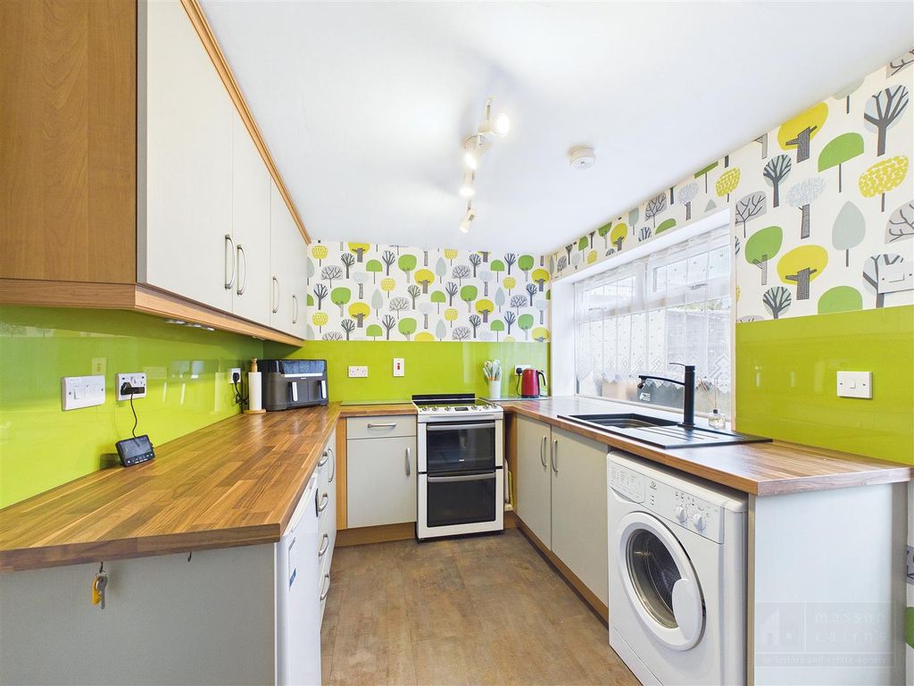 Property photo 3 of 22 Kitchen / Dining