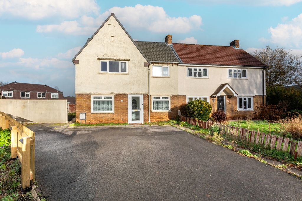 Property photo 2 of 19 2