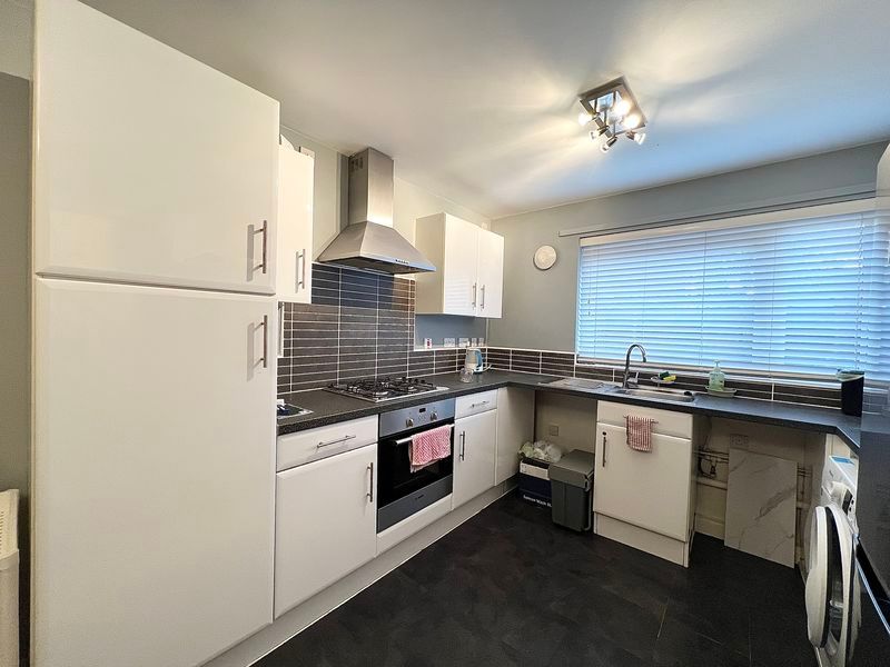 Property photo 2 of 7 Photo 1