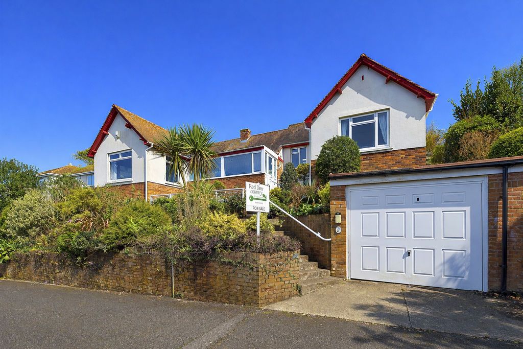 Property photo 1 of 25 Front