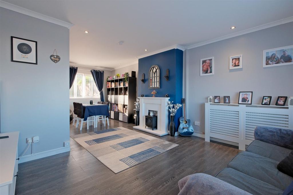 Property photo 2 of 20 Open Plan Lounge &amp; Dining Room