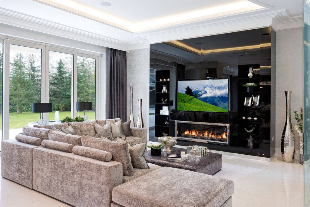 Additional image 5 of 8 bed property for saleMillwood House, East Road, St George's Hill, Weybridge, Surrey KT13, United Kingdom