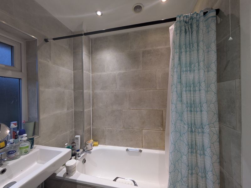 Property photo 3 of 8 Photo 1