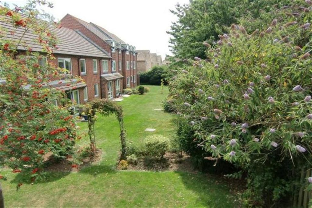 Property photo 1 of 15 (Main)