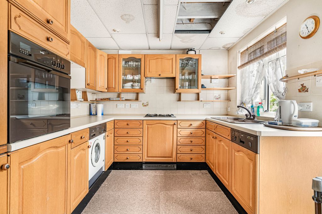 Property photo 1 of 20 11_66220