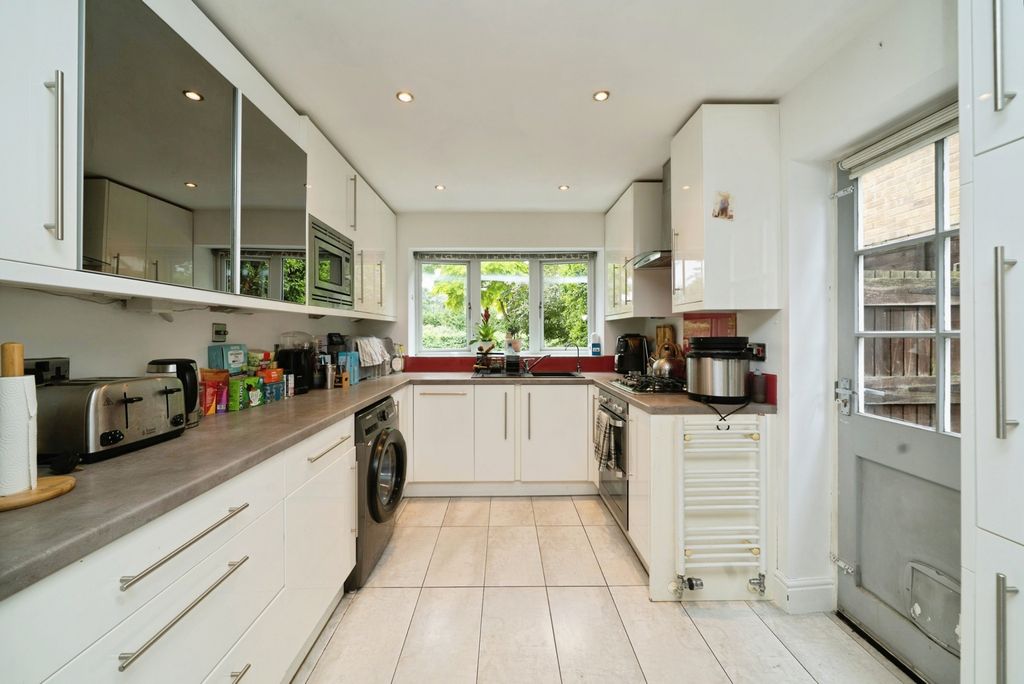 Property photo 3 of 14 Pbox-Img.Jpg