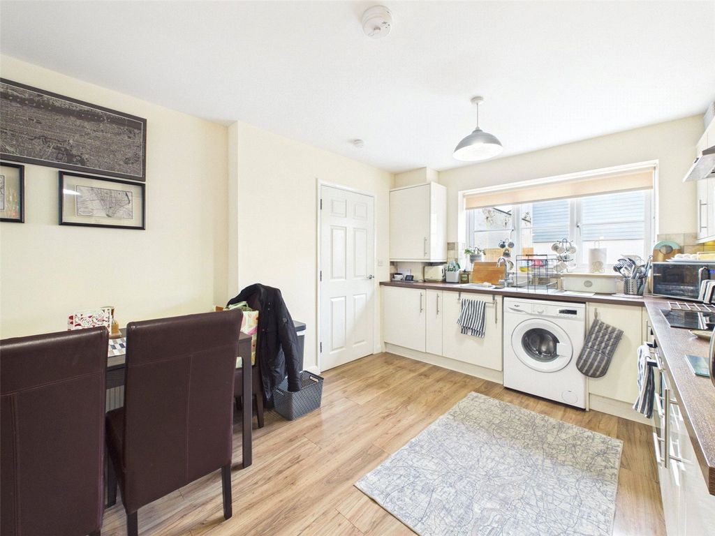 Property photo 2 of 9 Picture No. 23