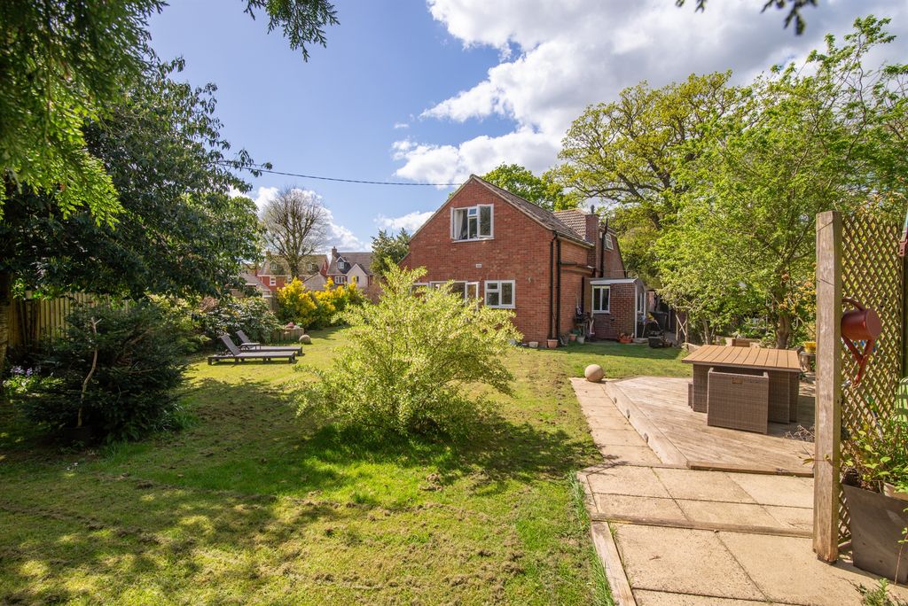 Property photo 2 of 18 Rear Garden