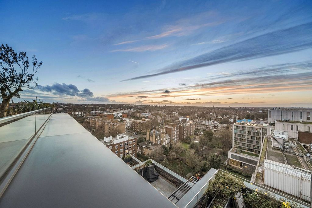 Property photo 3 of 30