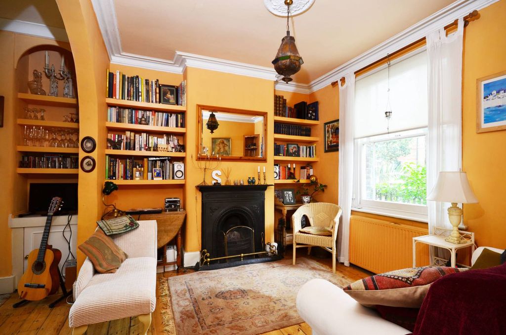 Property photo 1 of 13