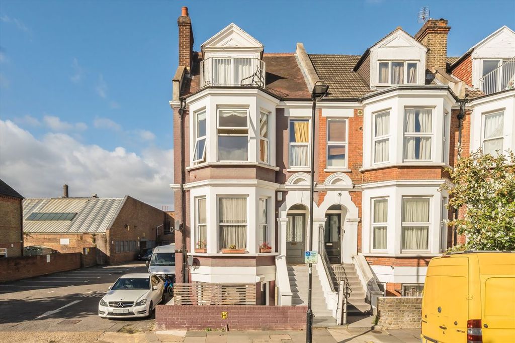 Property photo 1 of 7