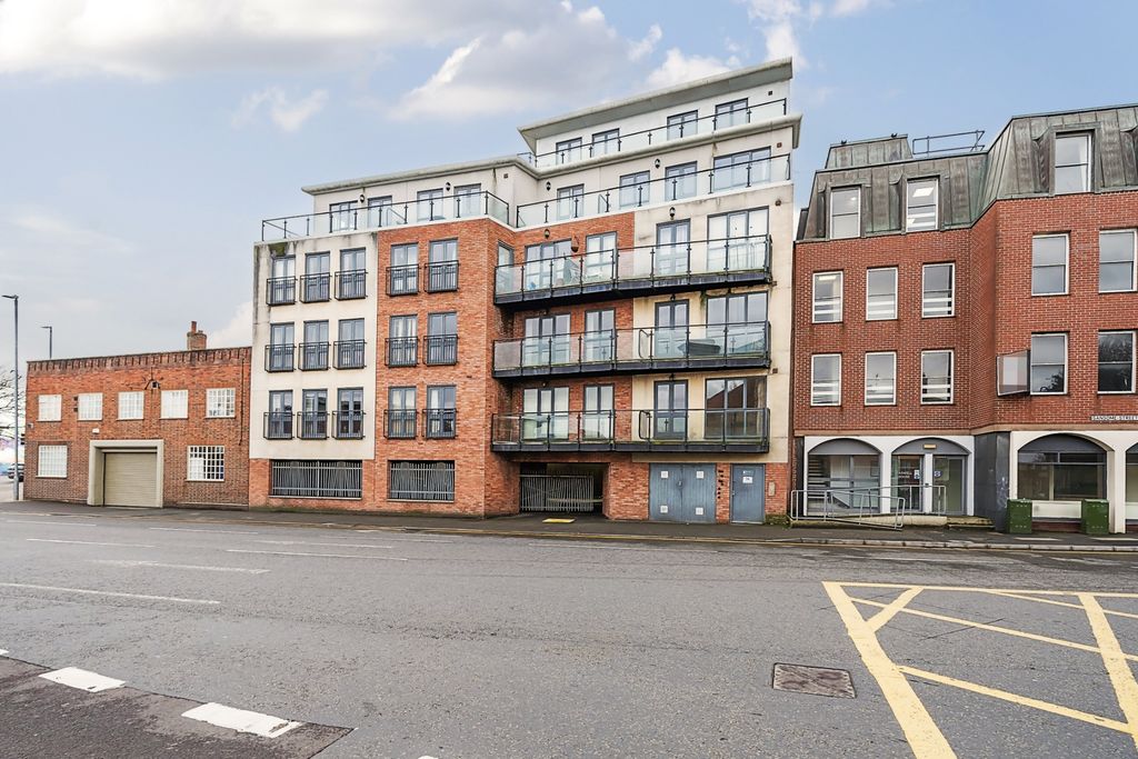 Property photo 1 of 10