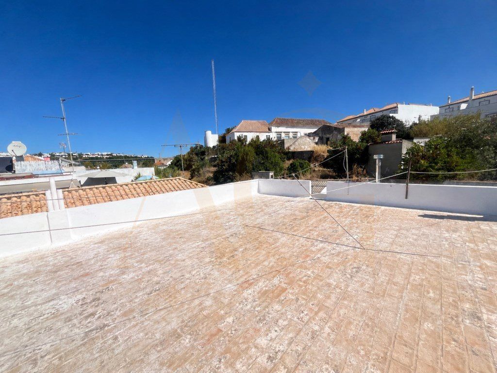 Property photo 1 of 41 Renovation &amp; Development Opportunity In Central Tavira