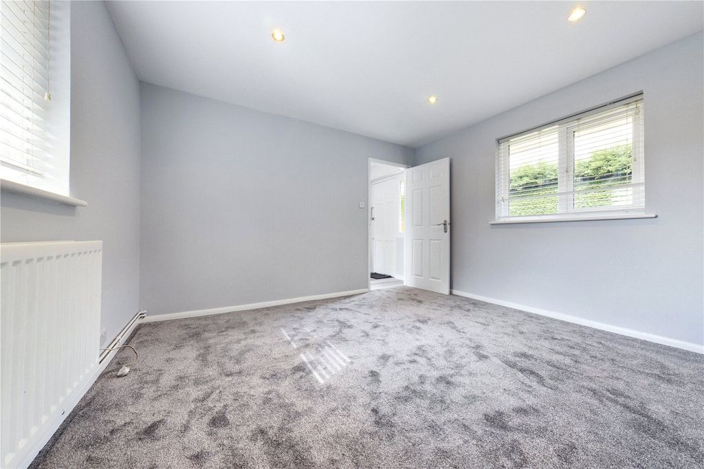 Property photo 2 of 15 Living Room/Bedroom