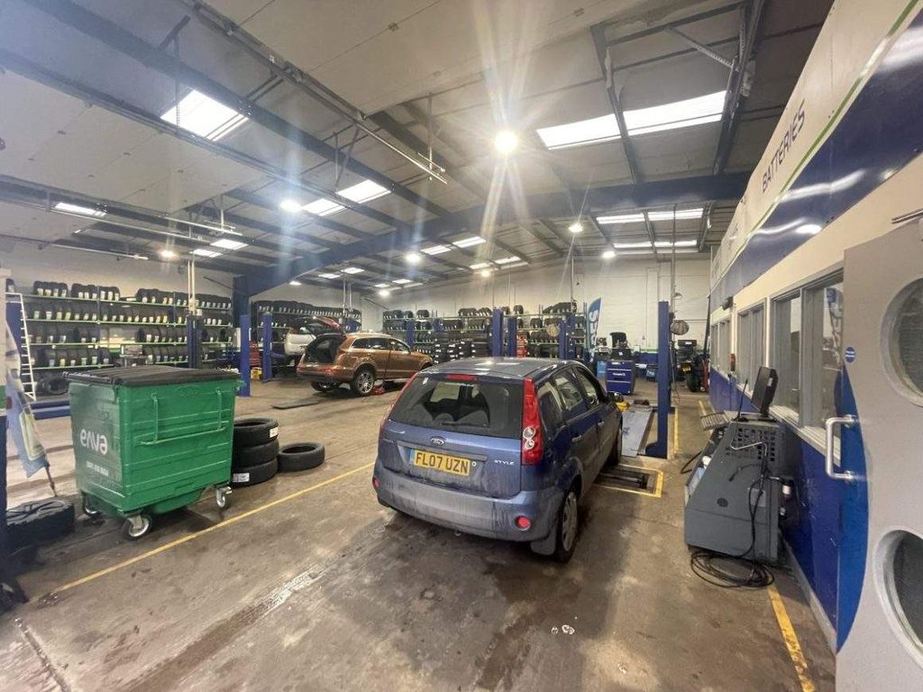 Property photo 2 of 4