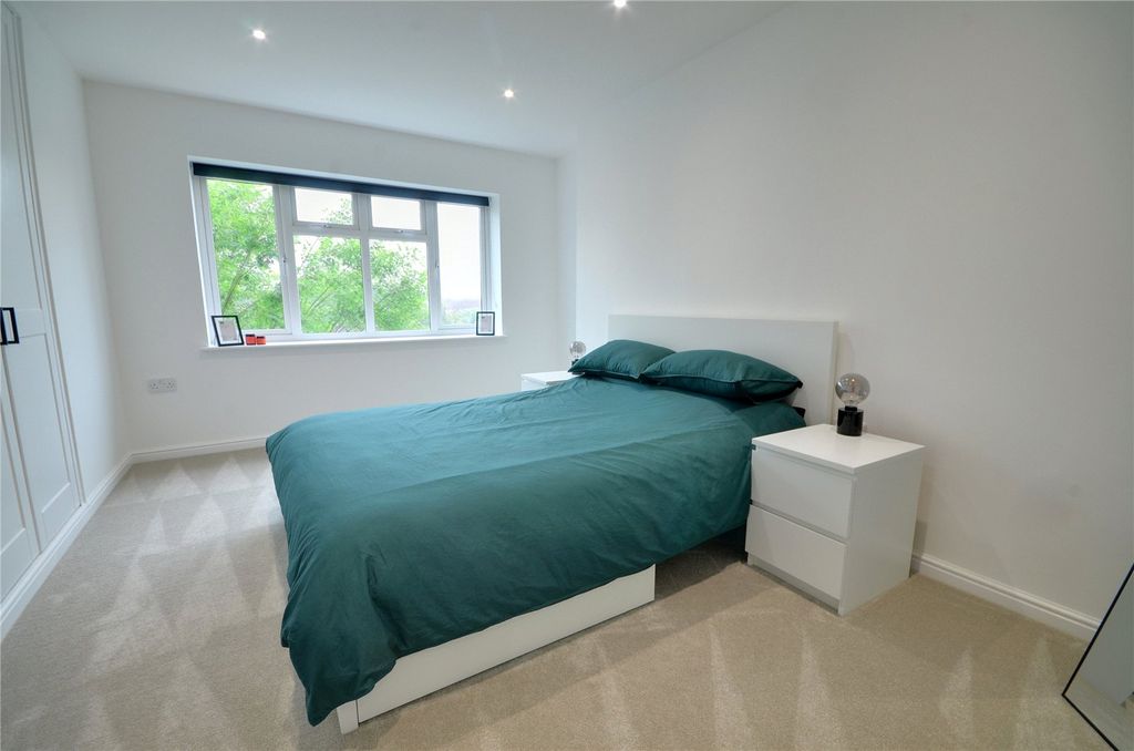 Property photo 3 of 16 Bedroom