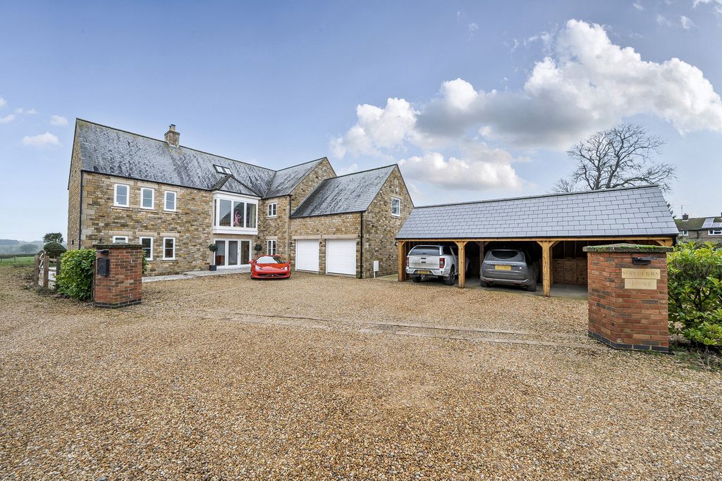 Property photo 1 of 26