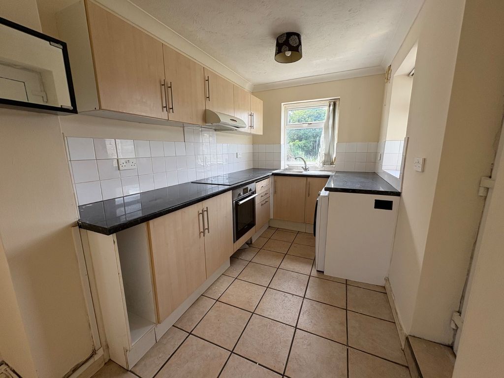 Property photo 1 of 14 Kitchen