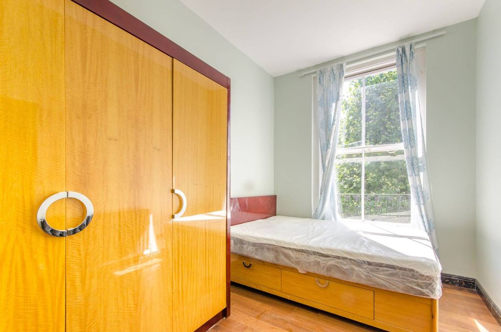 Property photo 3 of 7