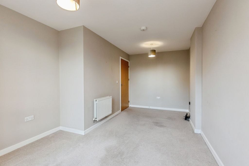 Property photo 3 of 11 Photo