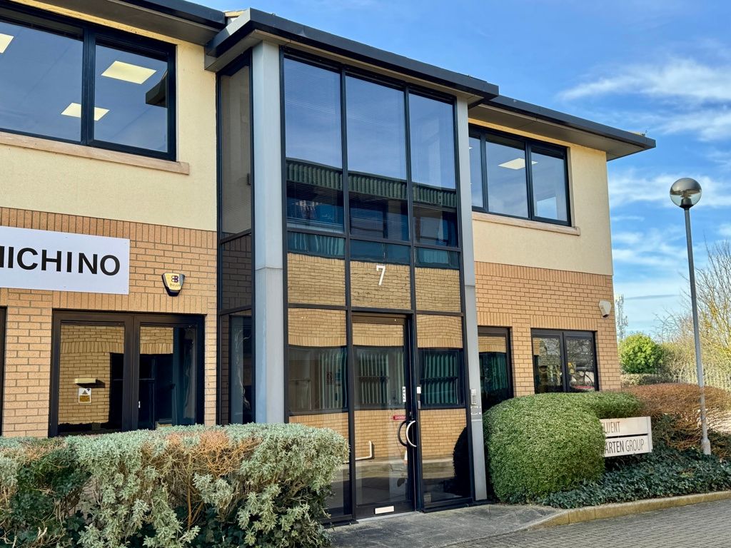 Property photo 1 of 17 Photo 5