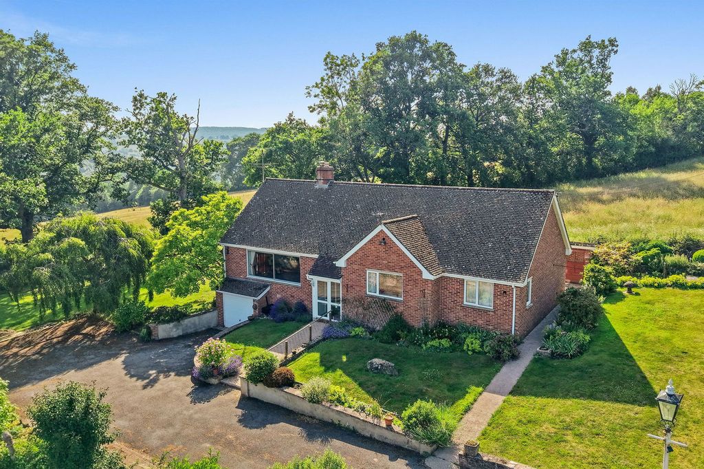 Property photo 1 of 36