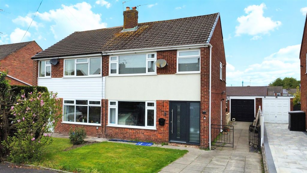 Property photo 1 of 24 Standish Drive - For Sale