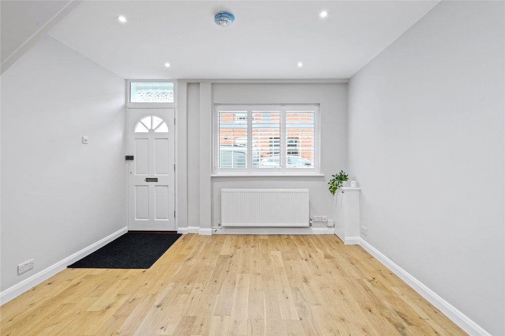 Property photo 3 of 13 Picture No. 11