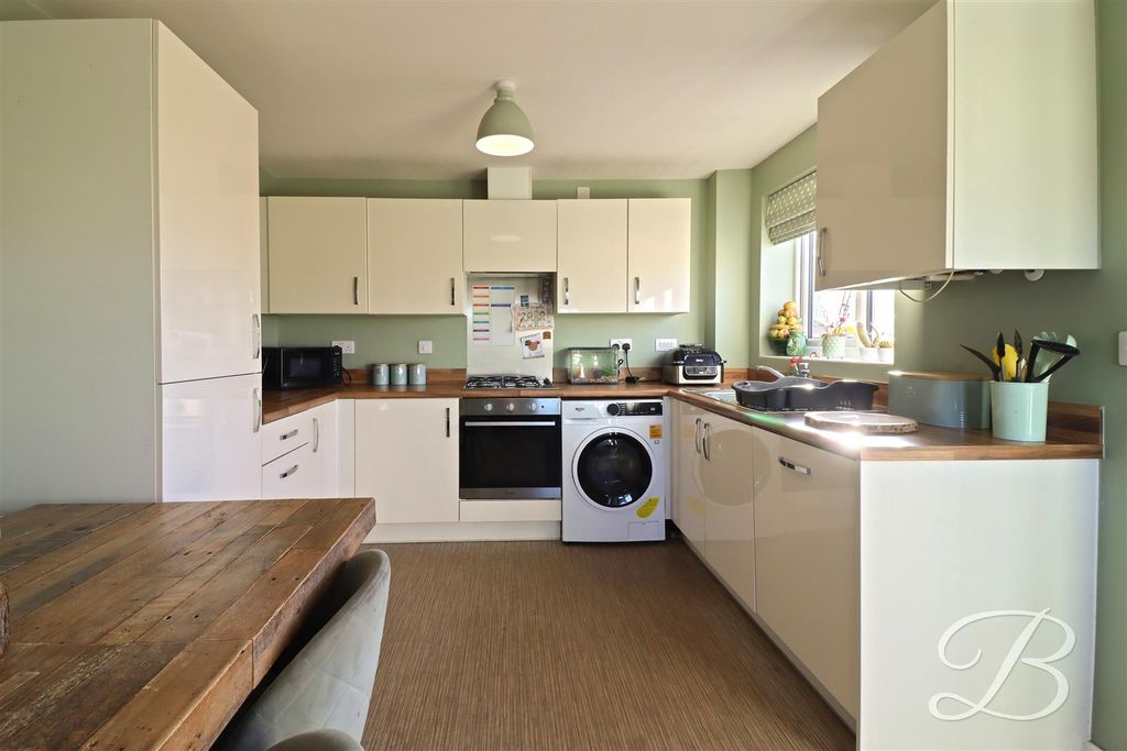 Property photo 3 of 19 Img_8886_1.Jpg